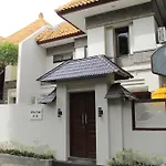Villa Tiah
