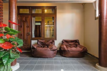 Tiah Villa